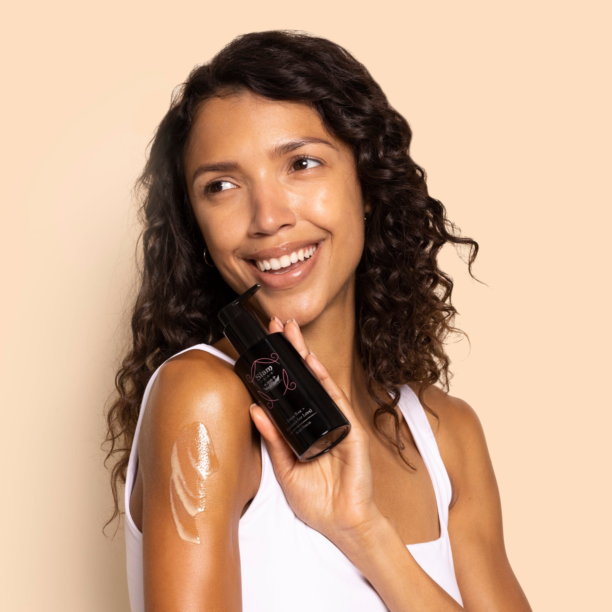 Kwam Rak Radiance of Love Body Serum