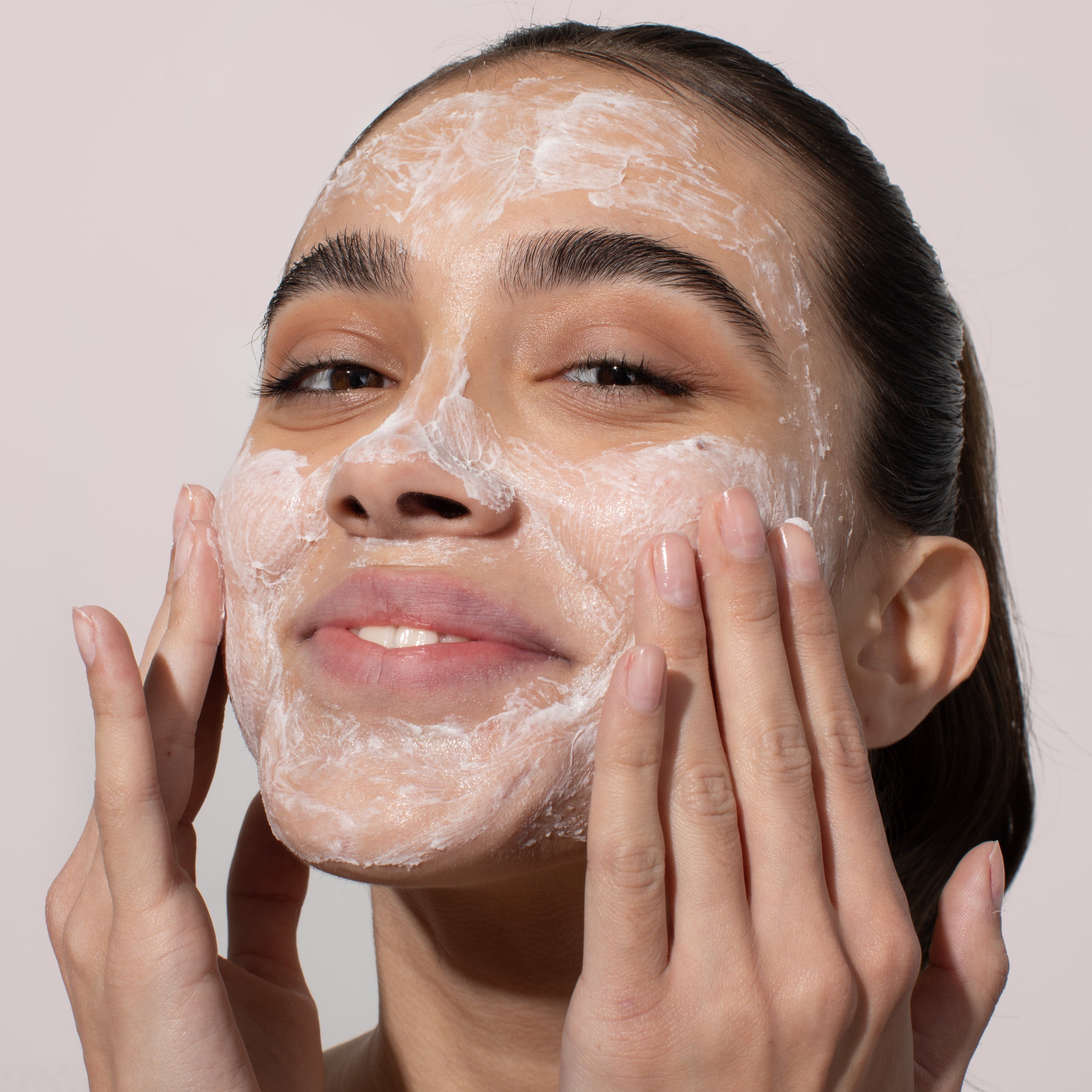 Jojoba Pearls Daily Hydra-Exfoliant