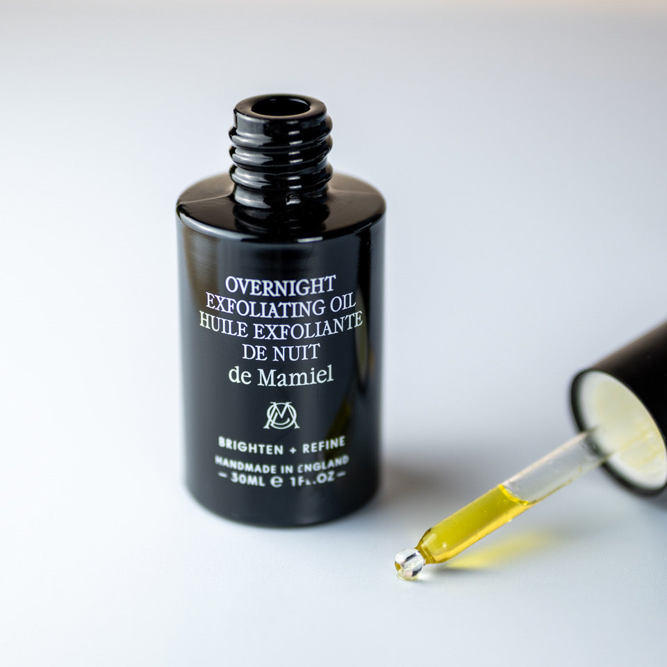 Overnight Exfoliating Oil with pipette
