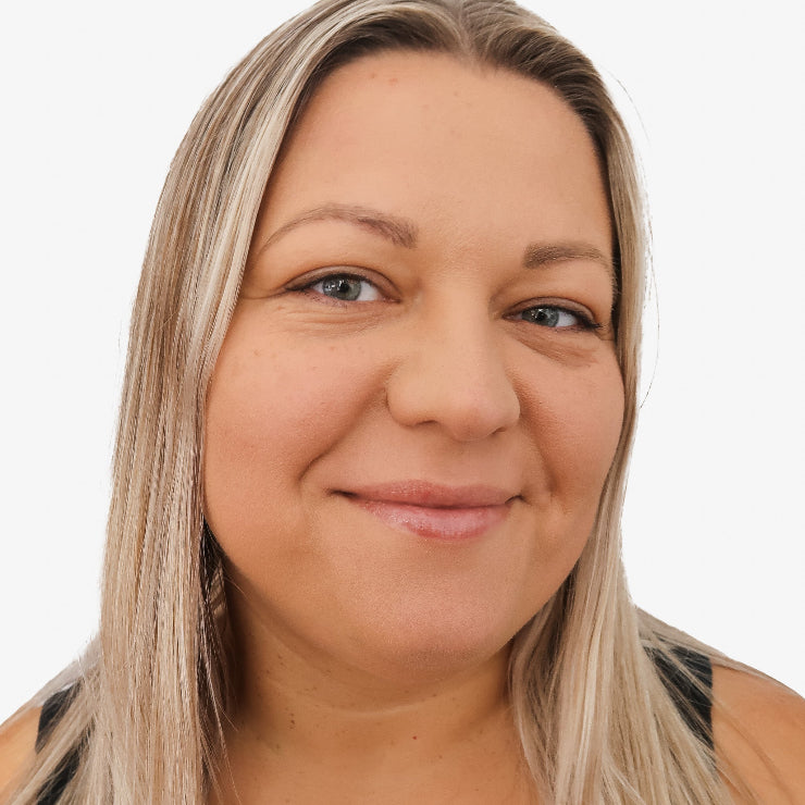 withSimplicity Liquid Foundation Shade 2.75 Face