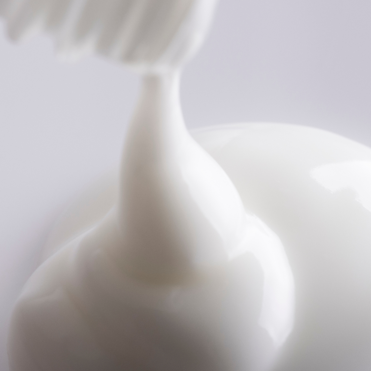 Three Ships | Replenish Barrier Serum | Texture Image - close-up of white serum texture